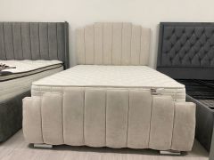 Salamanca Naples Cream